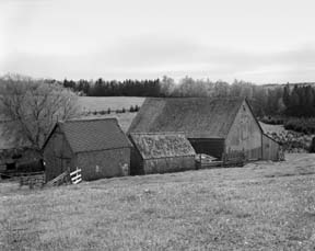 APPIN RD BARN