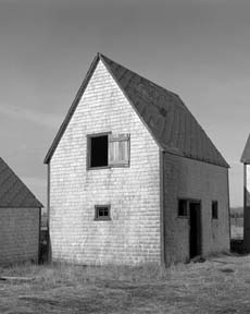 W.R.BARN