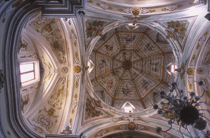 CHURCH CEILING 2F