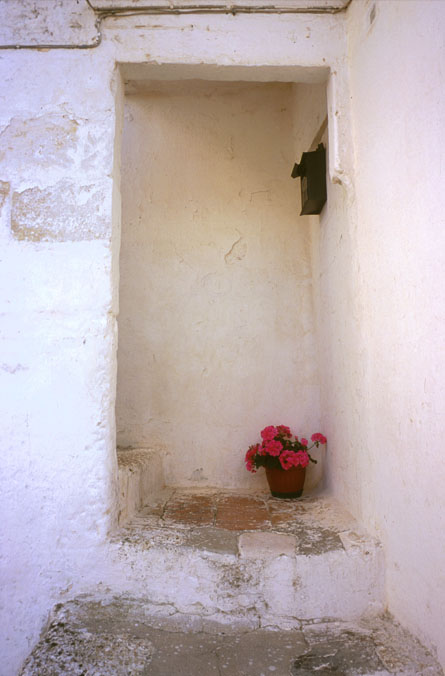 OSTUNI DOORWAY F